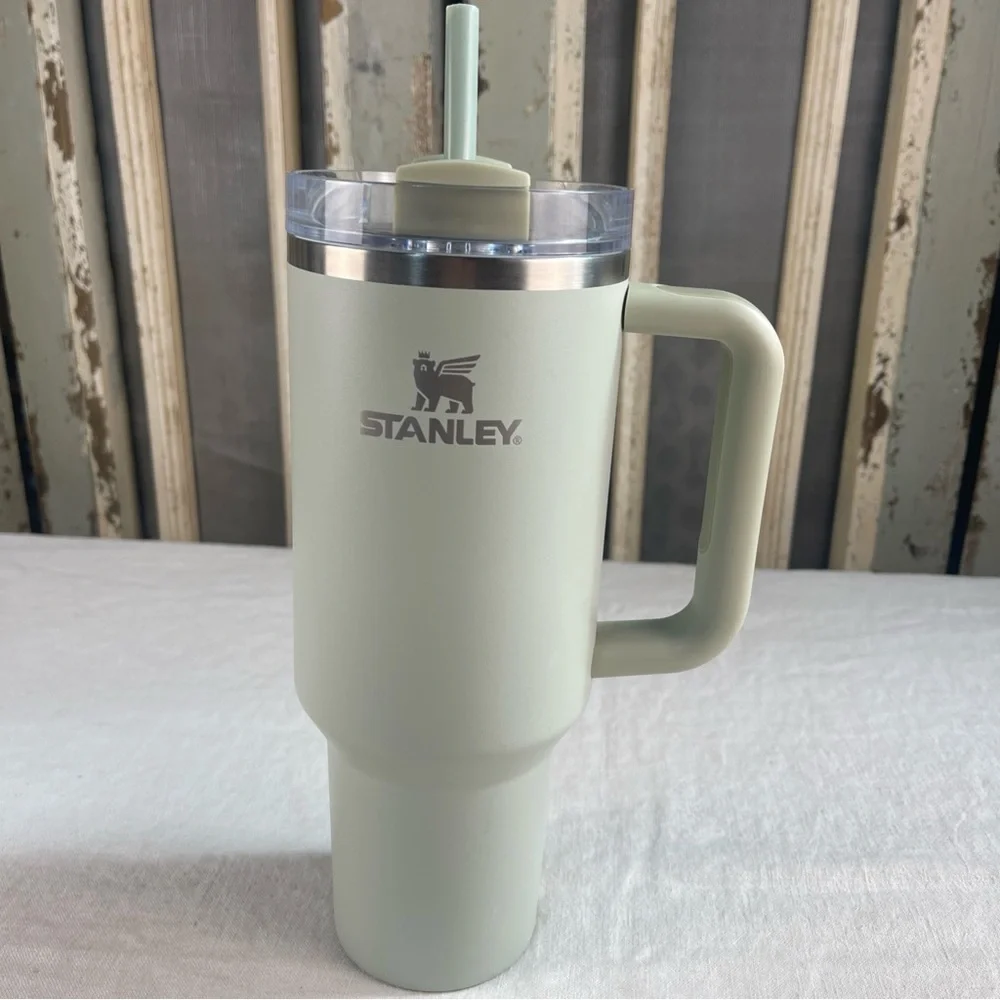 Stanley 40 oz Tumbler Hearth & Hand Magnolia LIMITED EDITION Serene Green - Picture 2 of 11